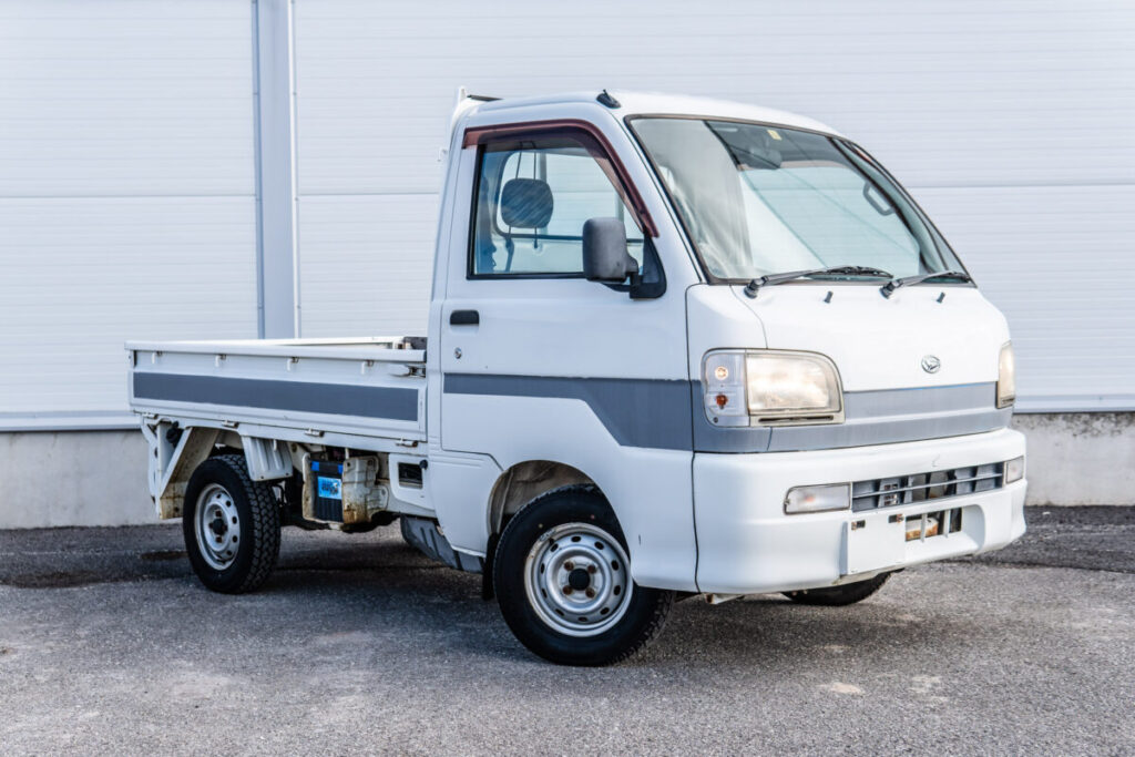 Restoring a Classic Daihatsu Hijet: What Owners Should Know